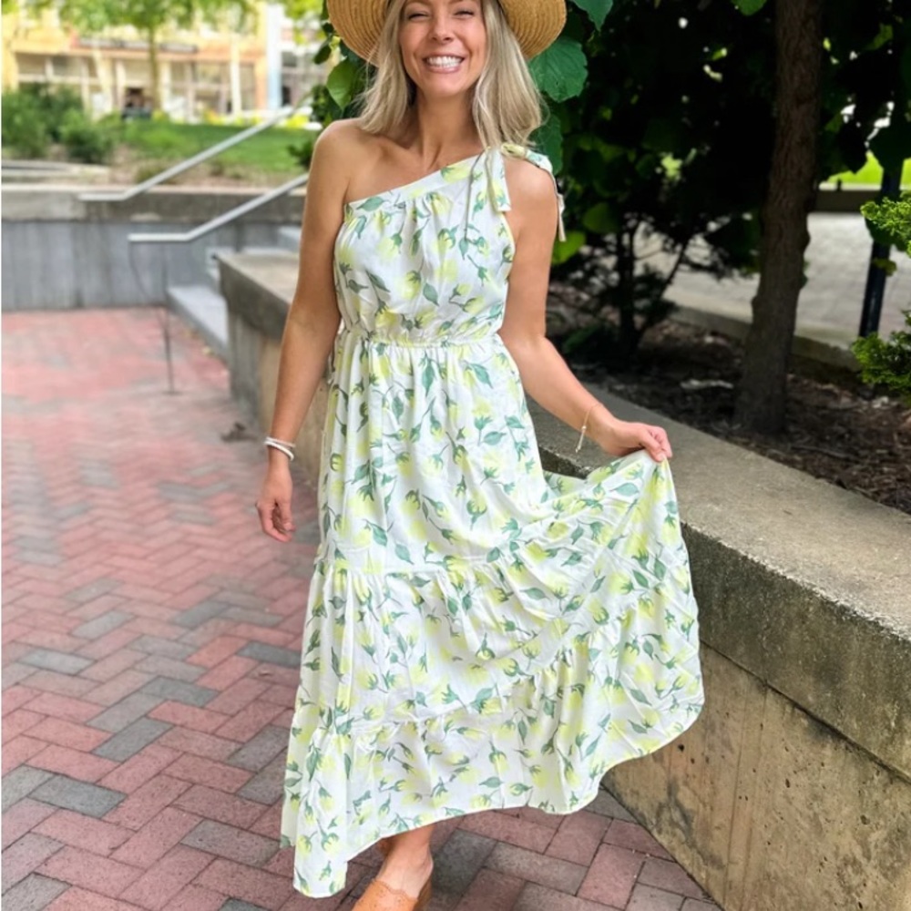 NWT One Shoulder Boutique Maxi Dress
